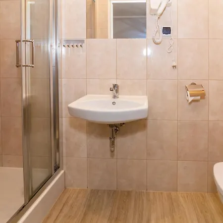 Diament Bed & Breakfast 3*